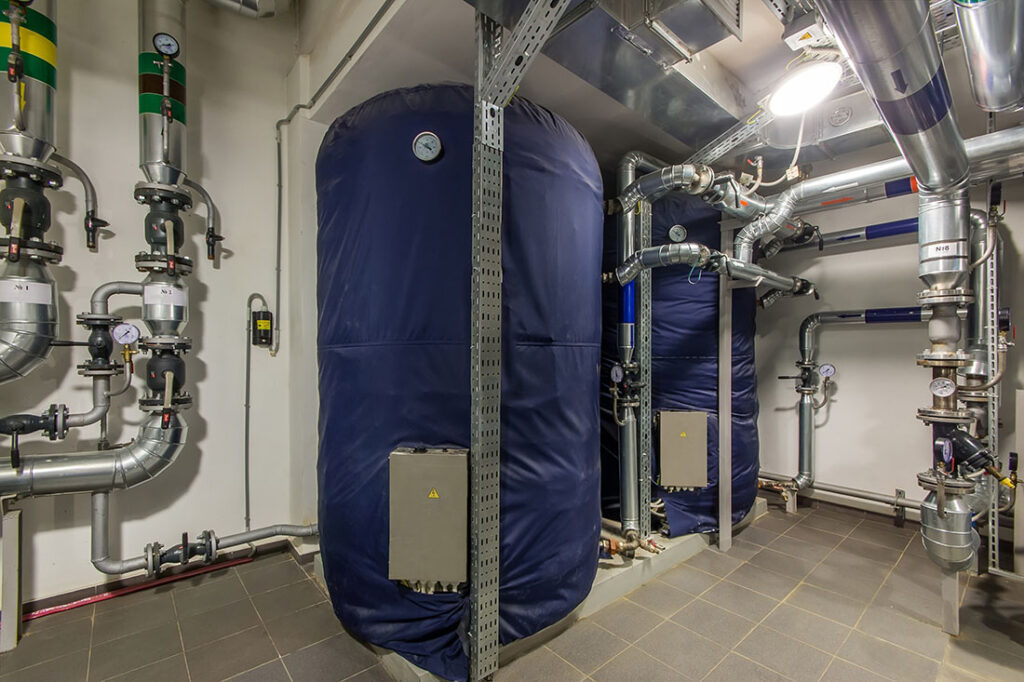 2025-04-Robinson-Son-Plumbing-Mechanical-BLOGMR5.6-Commercial-Hot-Water-Tanks